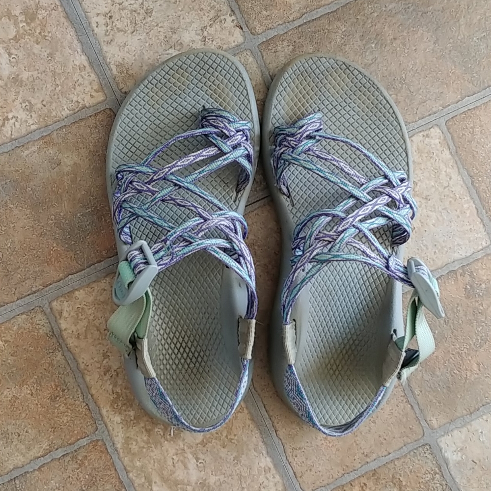 Size 7 women's ZX3 chacos
